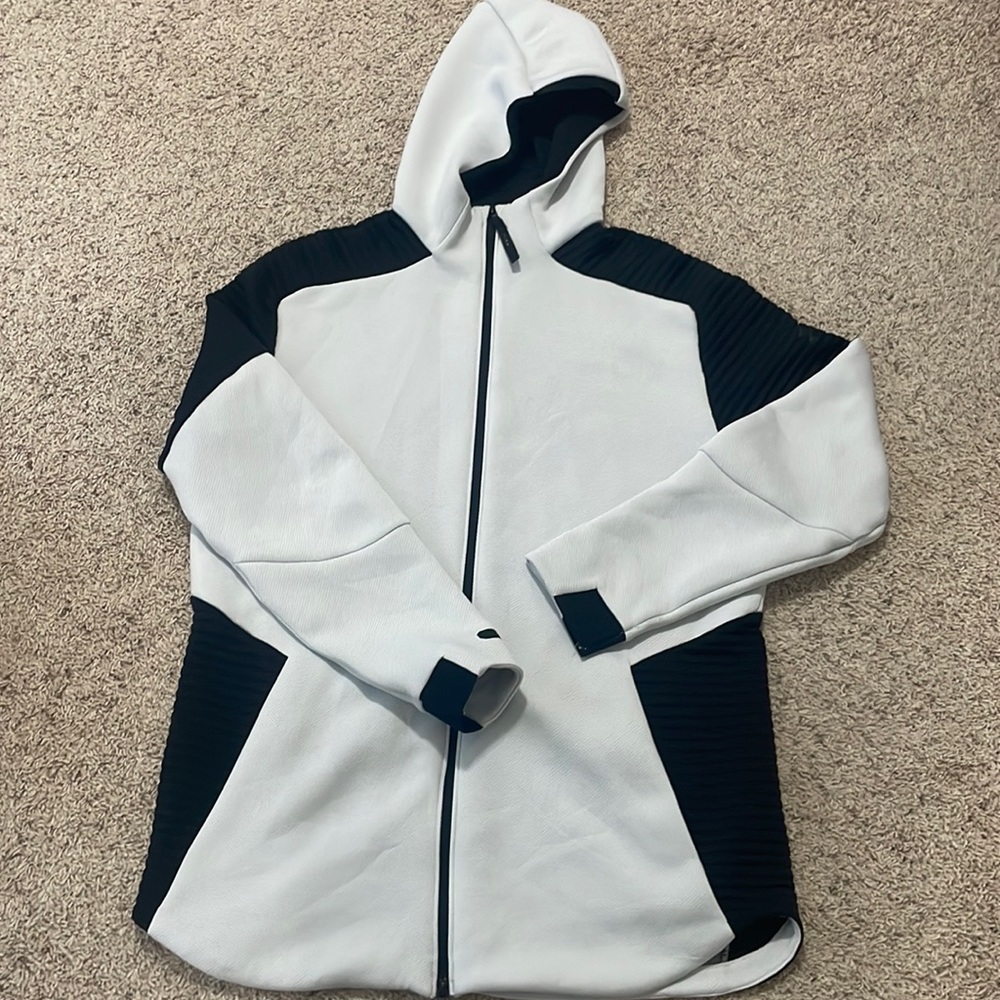 Rare Under Armour Zip up hoodie